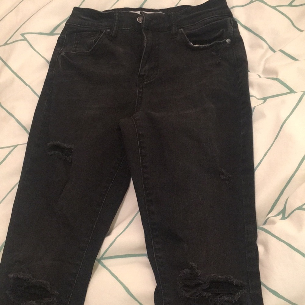 ✨SOLD✨black worn once jeans